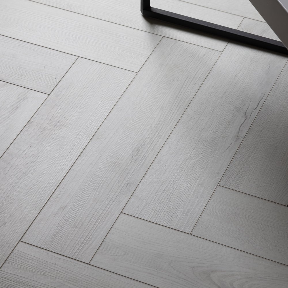 Eden Oak SPC Vinyl Herringbone Flooring 60x12.5cm