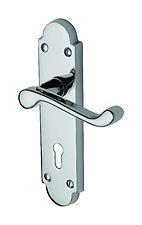Carisbrooke Scroll Lock Handle